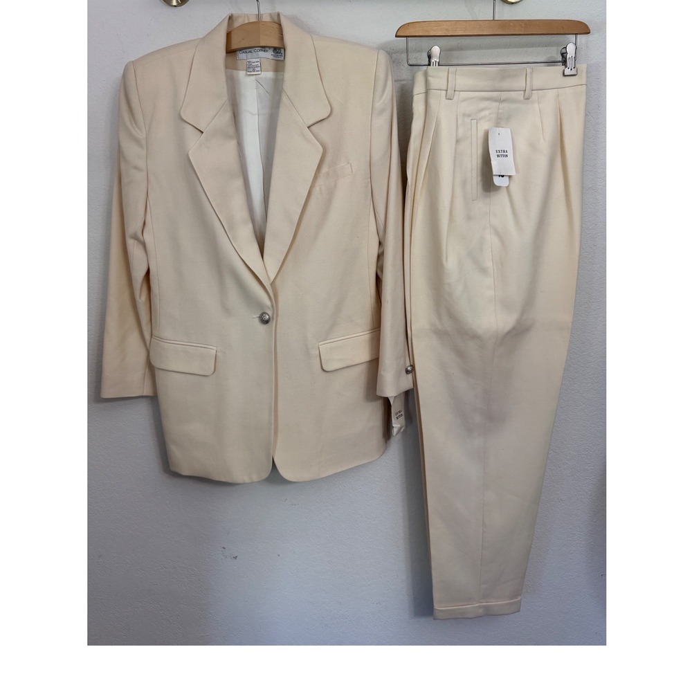NWT Casual Corner Vintage Women 10 Cream 100% Wool Pant Suit Blazer Set